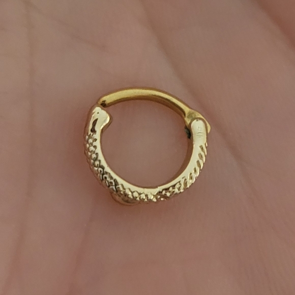 Gold Serpent Septum Clicker - Picture 2 of 5